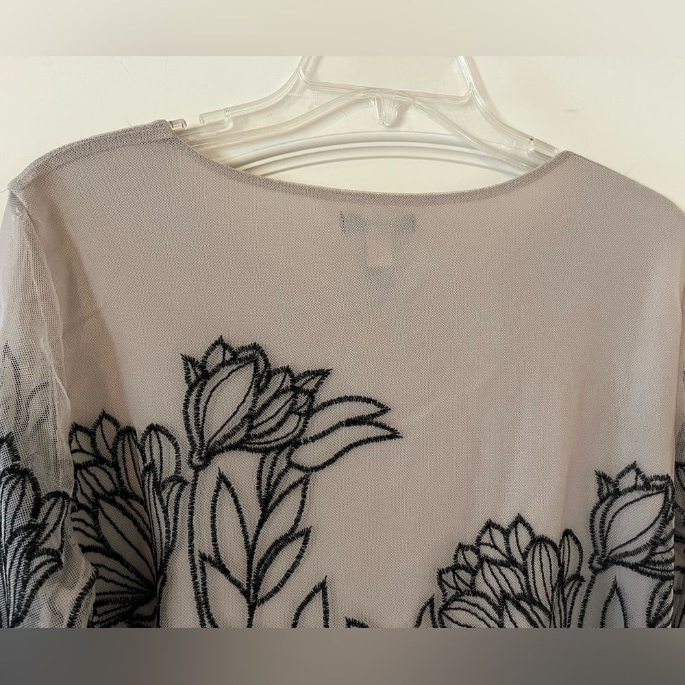 Alfani Taupe Rayon Blend Embroidery Floral Sheer Sleeve women’s size medium - Picture 4 of 14